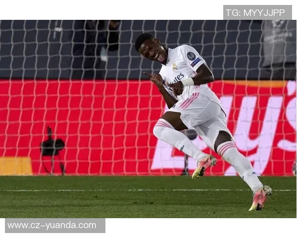 维尼修斯：从青涩小将到世界足坛的璀璨明星之路