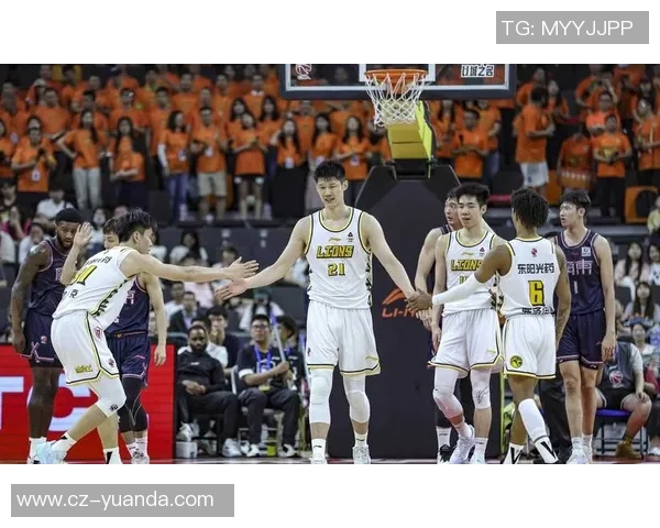 CBA新疆队与广厦队全场精彩对决回顾及赛后分析