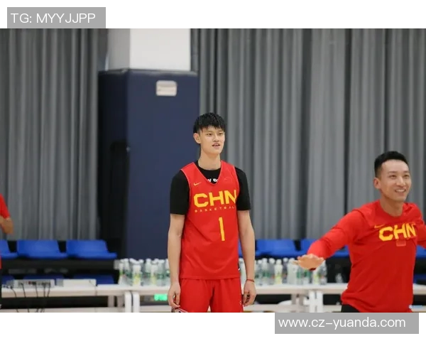 曾凡博:从青年才俊到篮球新星的成长之路与未来展望