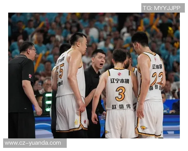 CBA季前赛精彩回顾广东队对阵青岛队的激烈对抗与精彩瞬间 CBA季前赛精彩回顾广东队对阵青岛队的激烈对抗与精彩瞬间