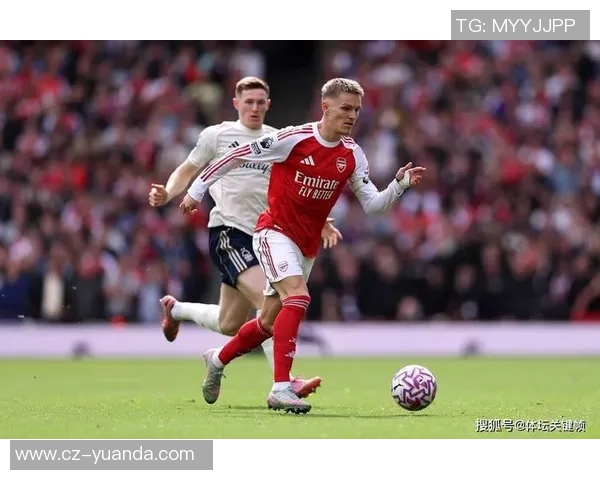 厄德高的崛起与挑战解析:从新星到足坛巨星的成长之路